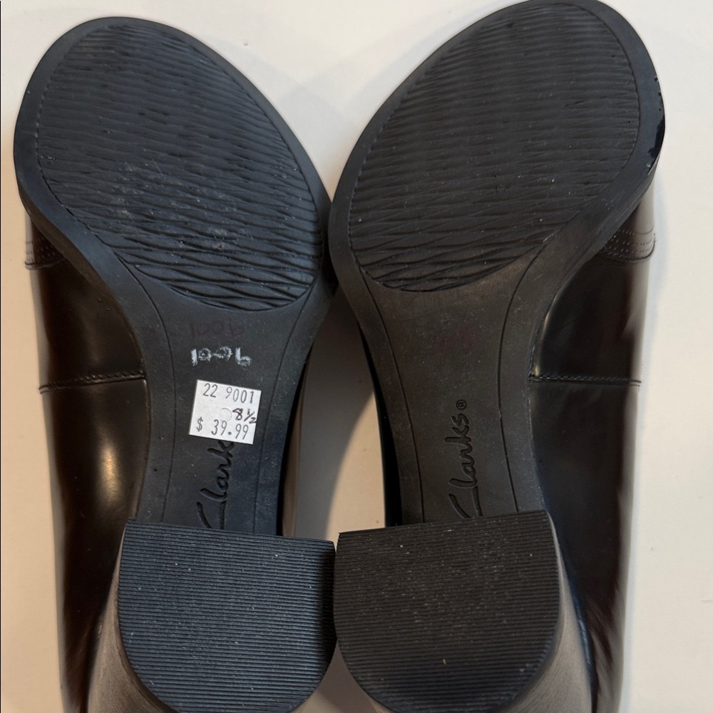 Clarks Artisan Tara Rosie Pump Women's Black Leather - Picture 8 of 10